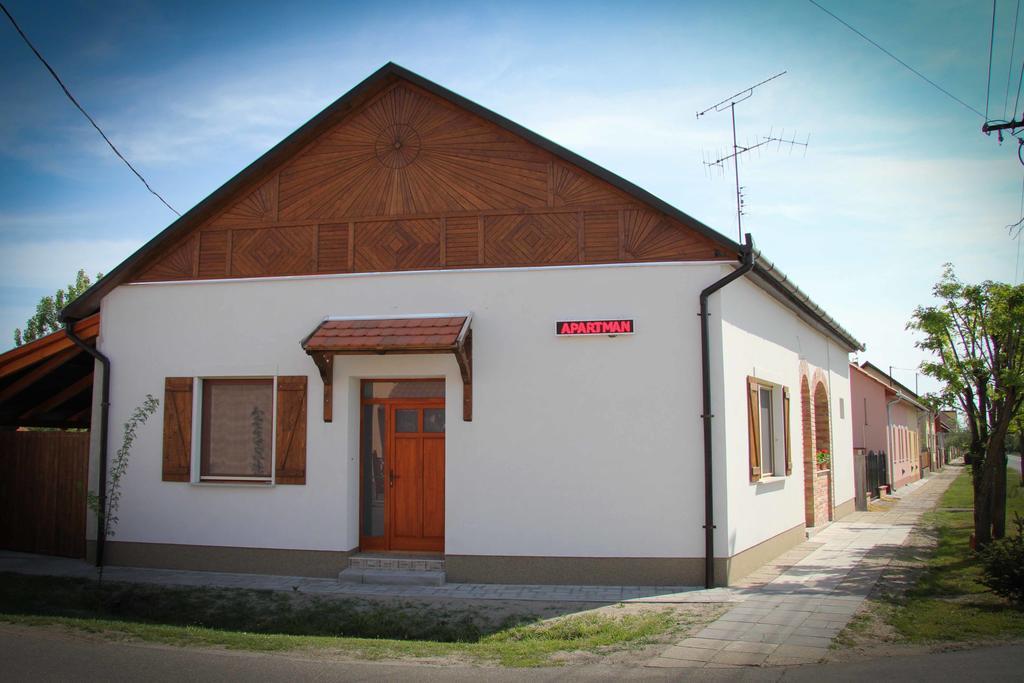 Oázis Apartmanok Mórahalom Esterno foto