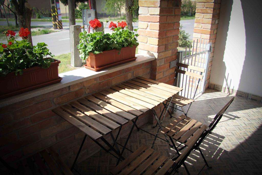 Oázis Apartmanok Mórahalom Camera foto